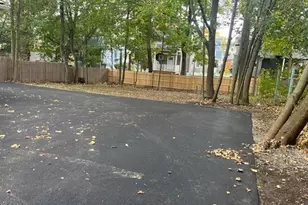 21 Melville Ave, Boston, MA 02124 - Photo 16