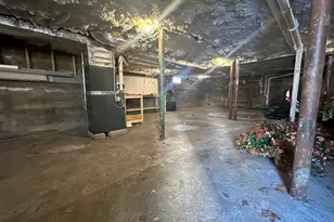 24 Garfield Ave, Boston, MA 02136 - Photo 18