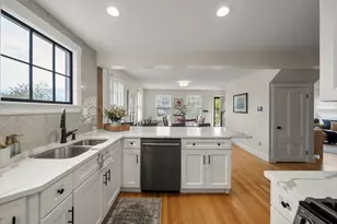 11 Gingerbread Hill, Marblehead, MA 01945 - Photo 8