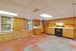10 Oak St, Wareham, MA 02571 - Photo 26