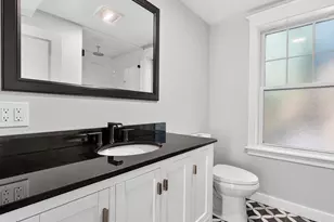 409 Norfolk St, Cambridge, MA 02139 - Photo 16
