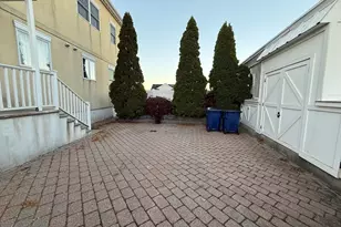 37 Vera St, Revere, MA 02151 - Photo 2