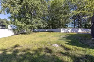 20 Senate Rd, Milford, MA 01757 - Photo 24