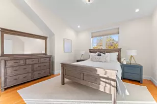 127 Harvey St, Cambridge, MA 02140 - Photo 10