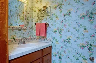 72 Oakland Ave, Quincy, MA 02170 - Photo 6