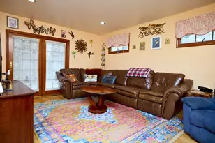 72 Oakland Ave, Quincy, MA 02170 - Photo 2