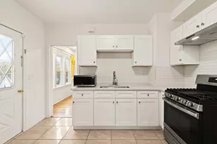 10 Minthorne St, Worcester, MA 01603 - Photo 18