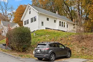 10 Minthorne St, Worcester, MA 01603 - Photo 4