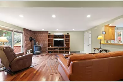 320 Pillings Pond Rd, Lynnfield, MA 01940 - Photo 16