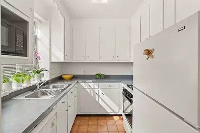 97 Strathmore Rd #4, Boston, MA 02135 - Photo 8