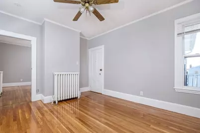 33 Ellsworth St #2, Everett, MA 02149 - Photo 4