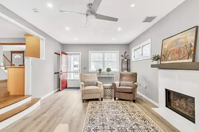 11 Violet Rd, Burlington, MA 01803 - Photo 10