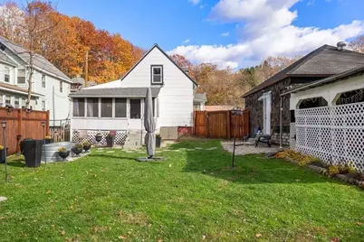 298 Deerfield Street, Greenfield, MA 01301 - Photo 24