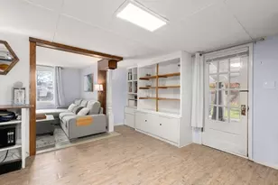 298 Deerfield St, Greenfield, MA 01301 - Photo 6