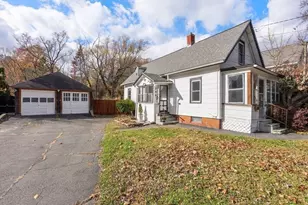 298 Deerfield St, Greenfield, MA 01301 - Photo 32