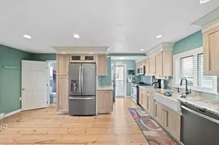 256 Ocean St, Marshfield, MA 02050 - Photo 6
