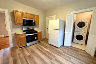 89 Grove St, Belmont, MA 02478 - Photo 2