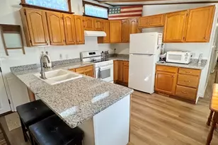 189 Pine View Terrace, Wareham, MA 02576 - Photo 4