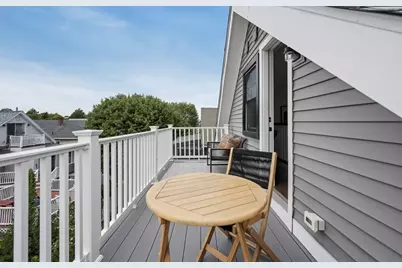 72 Governor Winthrop Rd #2, Somerville, MA 02145 - Photo 14