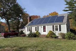 32 Martel Rd S, Hamilton, MA 01982 - Photo 1