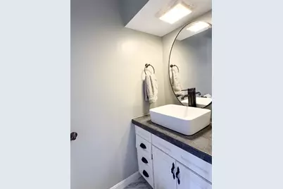 83 Newton Street, Greenfield, MA 01301 - Photo 16