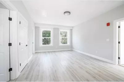 566-572 Main Street #205, Shrewsbury, MA 01545 - Photo 4