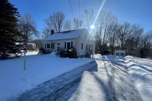 732 King St, Franklin, MA 02038 - Photo 1