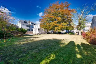 220 Aquidneck St, New Bedford, MA 02744 - Photo 6