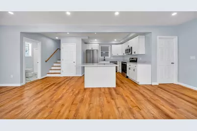 40 Grove St, Lynn, MA 01905 - Photo 6