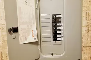 138 W Forest St, Lowell, MA 01851 - Photo 32