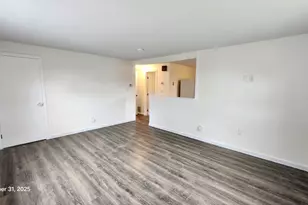 138 W Forest St, Lowell, MA 01851 - Photo 20