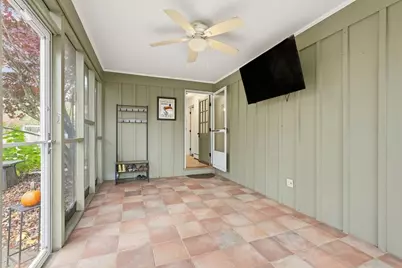 27 Eastwood Dr, Wilbraham, MA 01095 - Photo 24