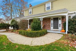 27 Eastwood Dr, Wilbraham, MA 01095 - Photo 4