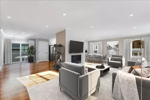 138 Myrtle St, Waltham, MA 02453 - Photo 2