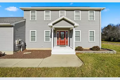 559 E State St, Granby, MA 01033 - Photo 2