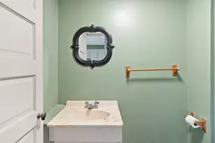 104 Salem St, Andover, MA 01810 - Photo 16