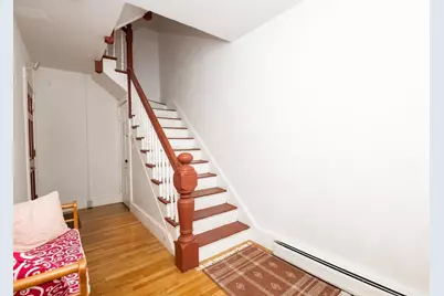 32 Almont St #32-1, Medford, MA 02155 - Photo 4