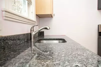 32 Almont St #32-1, Medford, MA 02155 - Photo 12