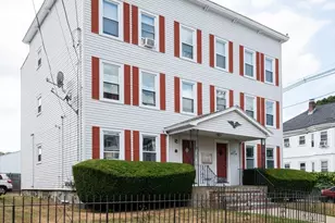 32 Almont St, Medford, MA 02155 - Photo 2