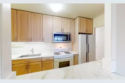 9 Hawthorne Place #11B, Boston, MA 02114 - Photo 4