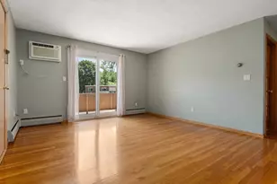 76 Lionel Ave, Waltham, MA 02452 - Photo 4