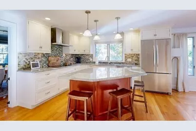 16 Overlook Rd, Stoughton, MA 02072 - Photo 8
