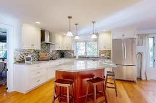 16 Overlook Rd, Stoughton, MA 02072 - Photo 8
