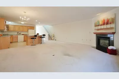 71 Belgian Way #71, Fitchburg, MA 01420 - Photo 8