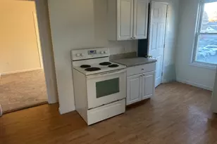 394 Hollis St, Framingham, MA 01702 - Photo 2