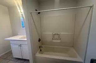 394 Hollis St, Framingham, MA 01702 - Photo 12