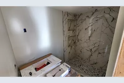 47 Laurel St #47, Worcester, MA 01605 - Photo 12