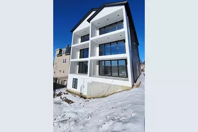 47 Laurel St #47, Worcester, MA 01605 - Photo 1