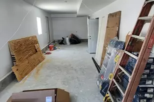 47 Laurel St, Worcester, MA 01605 - Photo 4