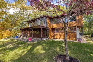 134 Rangeley Rd, Brookline, MA 02467 - Photo 2